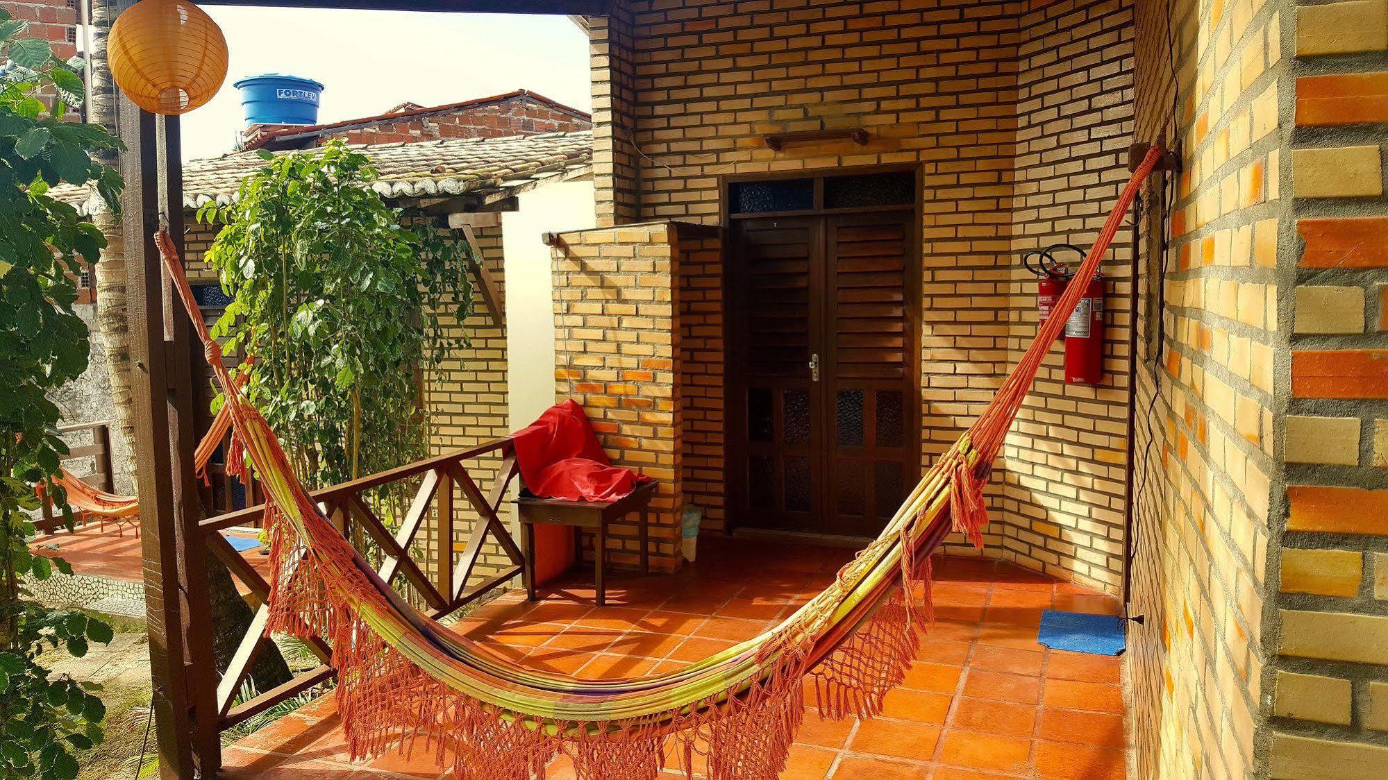 Media Veronica Hostel Suites Pipa Arez Екстериор снимка